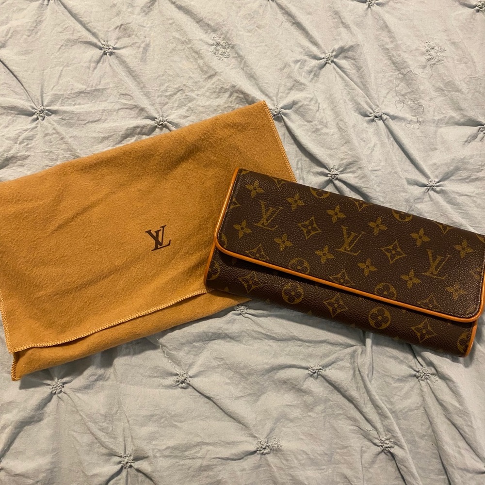 Louis Vuitton envelope clutch